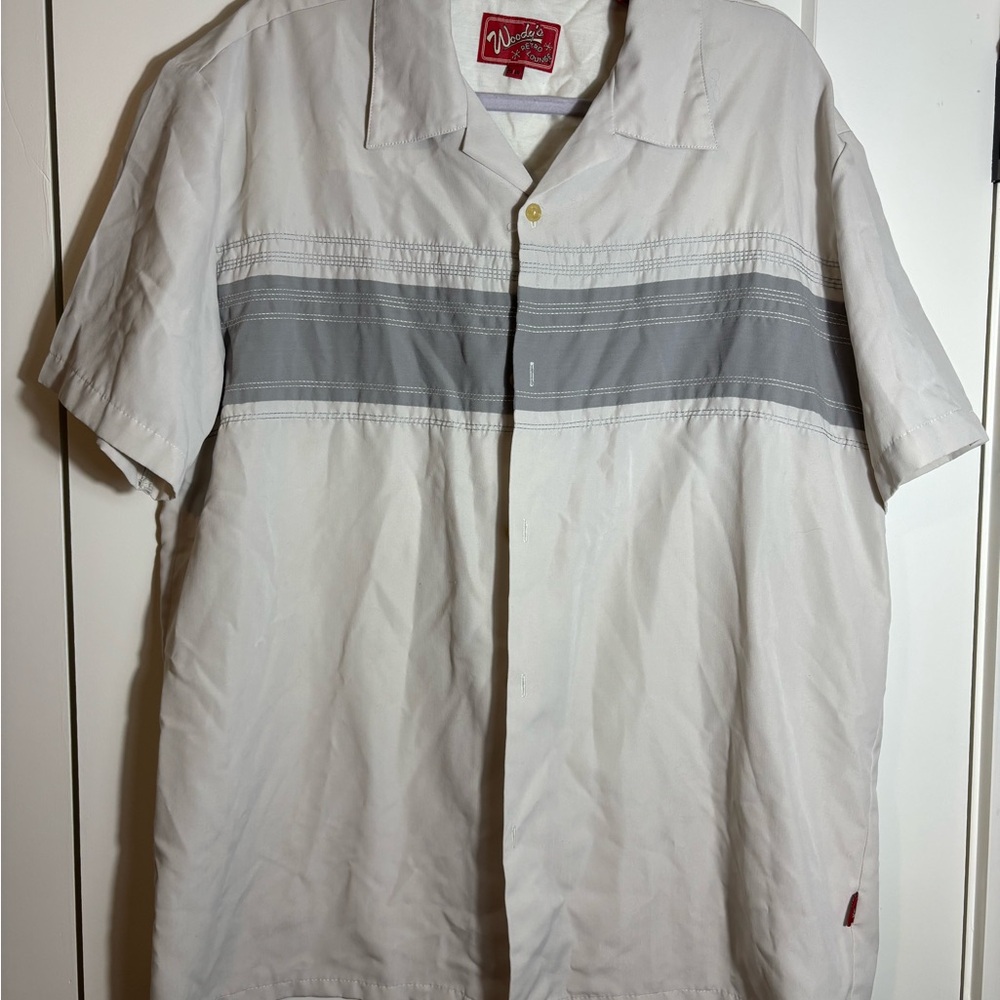Woody’s Retro Lounge‎ Short Sleeve Button Up Size XL Grey